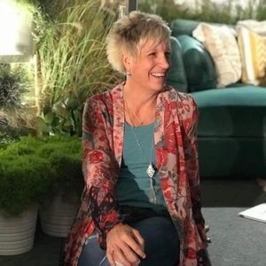 Meet your Posher, Cindy